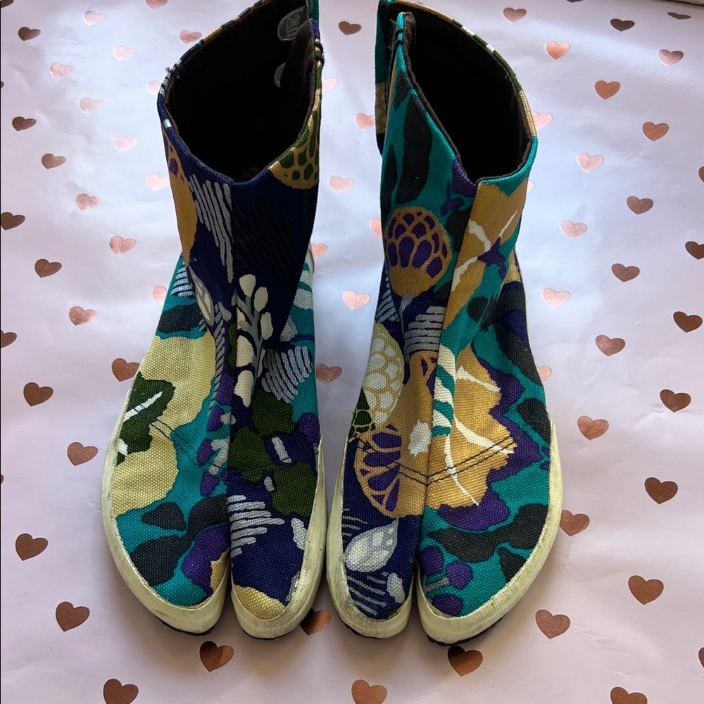 SOU Tabi Shoes